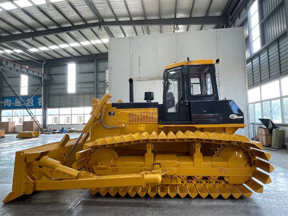 Bulldozer de Esteiras de 180 hp: Modelo de Alta Potência para Trabalhos Pesados ​​- Vantagens dos Parâmetros de Engenharia de Construção e Análise de Aquisição